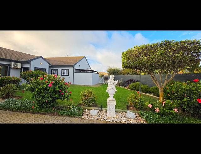 4 BEDROOM HOUSE FOR SALE IN COUNTRY CLUB